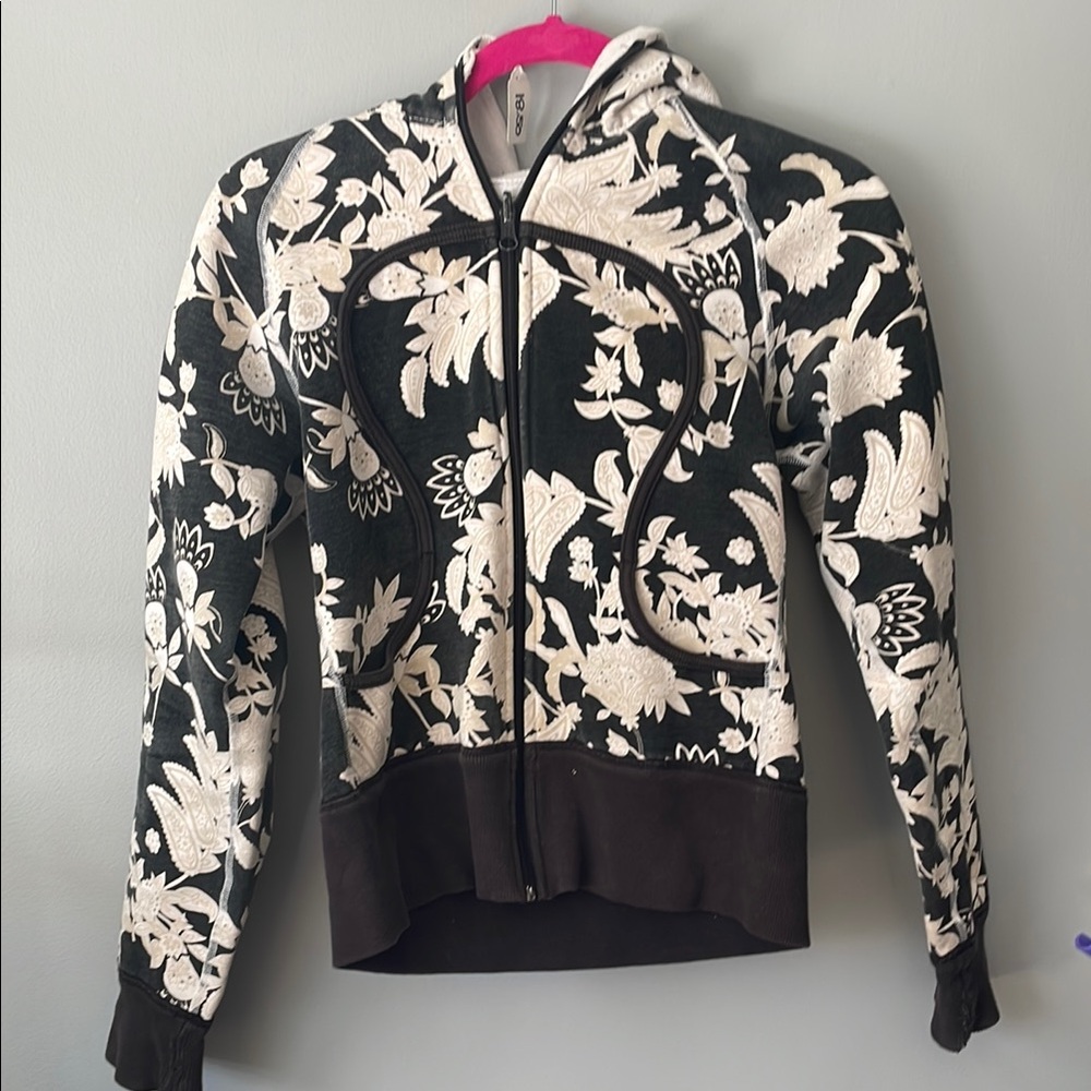 COPY - Lululemon Floral Black and White Women's sweater